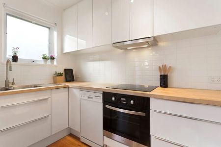 Unit 10/263 Lennox Street, Richmond. - Photo 3