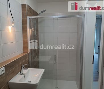 Pronájem bytu 1+kk a garsoniéry 35 m² - Fotografie 6