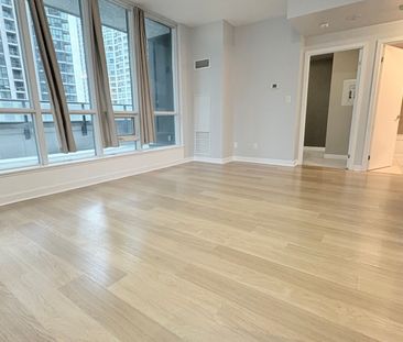 For Lease - 33 Bay Street Unit# 504, Toronto, Ontario - Photo 3