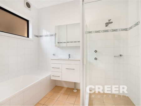 18b Boatmans Row, Eleebana - Photo 3