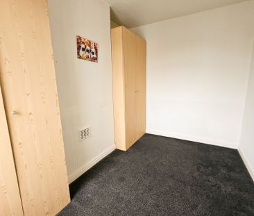 Milton Walk, Town Centre, DN1 - Photo 3