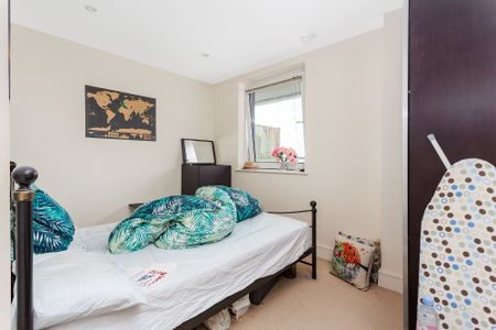 Prestons Road, London, E14 9EX - Photo 2