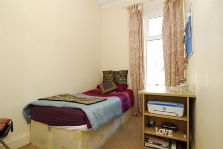 Southern Terrace, Plymouth - Photo 3