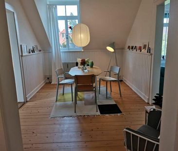 Grosszügige 5-Zimmer-Wohnung mit Seeblick - Photo 5