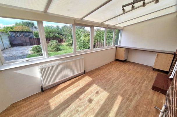 Mill Road, FAREHAM - Photo 1