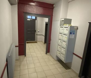 Location Appartement 1 pièce Meublé 12m² ANGERS 49100 - Photo 3