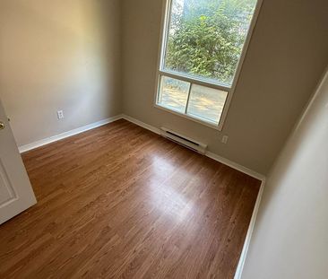 For Lease - 338 Malaga Road Unit# 1, Oshawa, Ontario - Photo 2