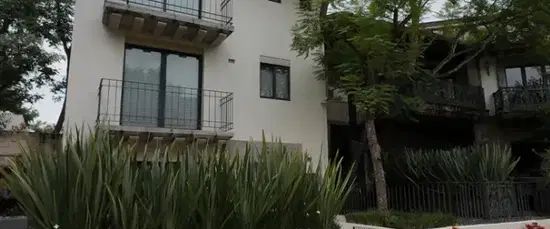 Casa En Renta En Desierto De Los Leones: 4 Habitaciones, 4.5 Baños, 3 Estacionamientos. Desarrollo De Pocas Viviendas Con Acceso Contraolado Y Vigilancia Con Amplio Jardin Central - Photo 1