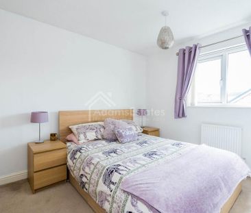 3 bedroom semi-detached house to rent - Photo 5