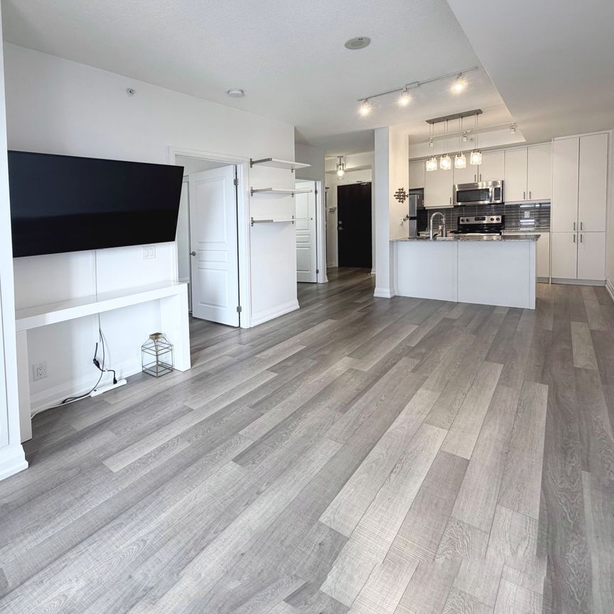 For Lease - 85 The Donway N/A Unit# 801, Toronto, Ontario - Photo 1