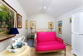 Spacious 4 bed penthouse, furnished and equipped in Marbella, near the Dunes of Artola and Cabopino