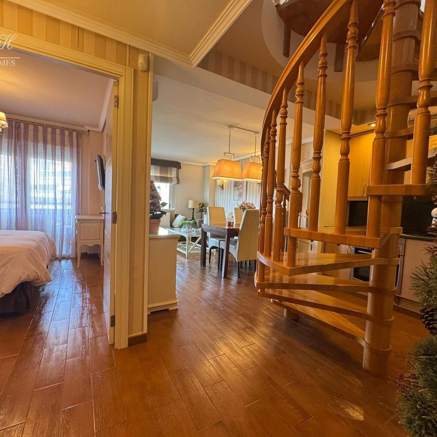 ÁTICO EN ALQUILER PARA TODO EL AÑO EN EL TÉRMINO MUNICIPAL DE VILLAJOYOSA - Foto 1