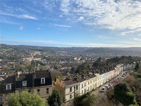 5 bedroom terraced house to rent - Photo 3