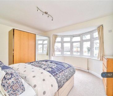 4 bedroom semi-detached house to rent - Photo 5