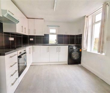 3 bedroom end of terrace house to rent - Photo 6