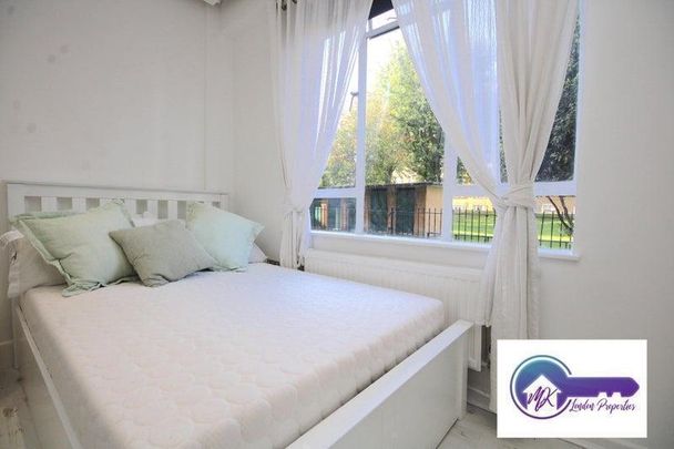 1 bedroom in a flat share to rent - Photo 1