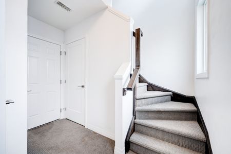 For Lease - 19 Ritchie Lane, Hamilton, Ontario - Photo 5