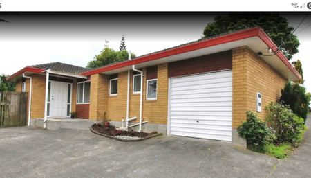 Modern home with internal access - Photo 5