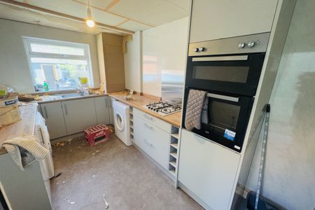 Avondale Road - Photo 3