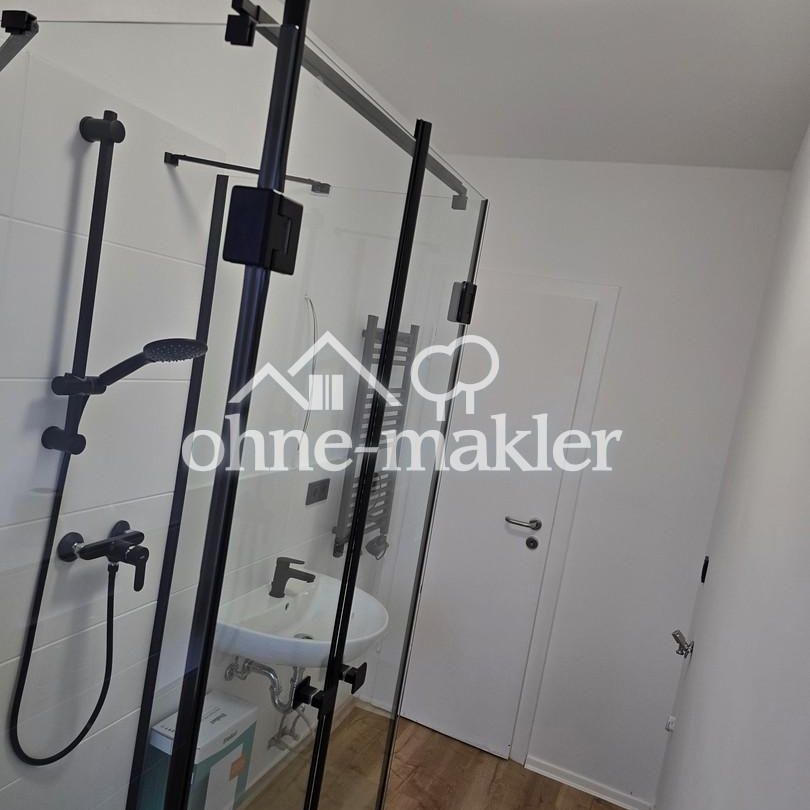 Erstbezug nach Kernsanierung - 2 Zimmer Wohnung + Balkon + Keller - Foto 1