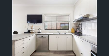 Spacious Beachfront Stunner - Photo 4