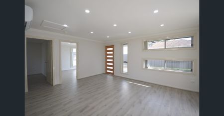 2 Bedroom! - Photo 2