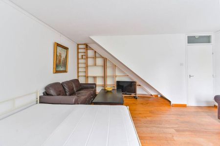 3 bedroom flat to rent - Photo 4