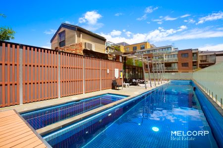 TWO BEDROOMS IN THE HEART OF FITZORY - UNFURNISHED - Photo 2