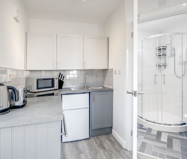 Studio Flat, Algernon Road, B16 - Photo 3