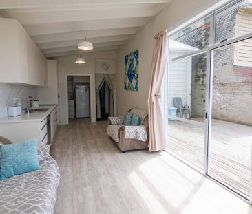 Renovated Inner City Home - Photo 1