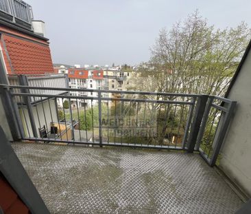 Charmante 2-Zimmer-Wohnung mit Balkon und Aussicht! - Photo 1