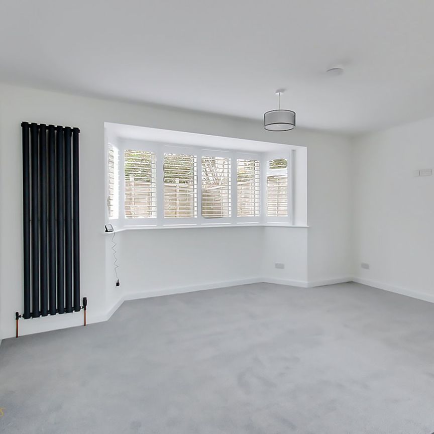 1 bed detached house to rent in South Strand, East Preston, BN16 - Photo 1