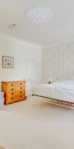 4 bedroom house in Parsons Green - Photo 3