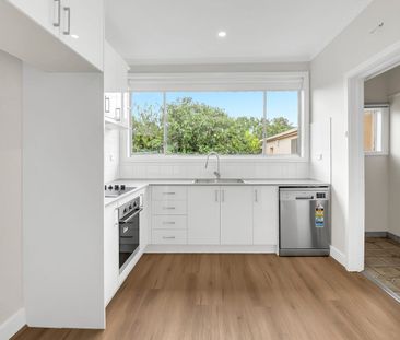 Charming family home - Photo 6