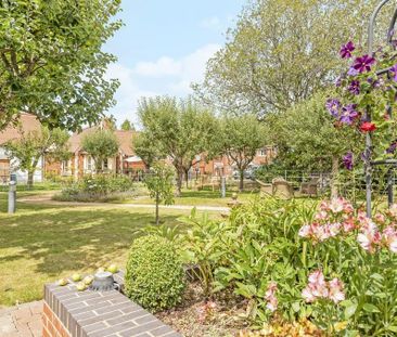 1 bedroom retirement property to rent - Photo 5