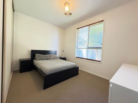 Modern 3 Bedroom, 2 Bathroom House In Ocean Eyre Area - Photo 4