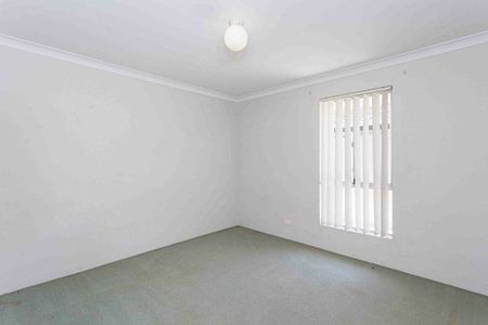 Spacious Living in Central Kiara - Photo 3