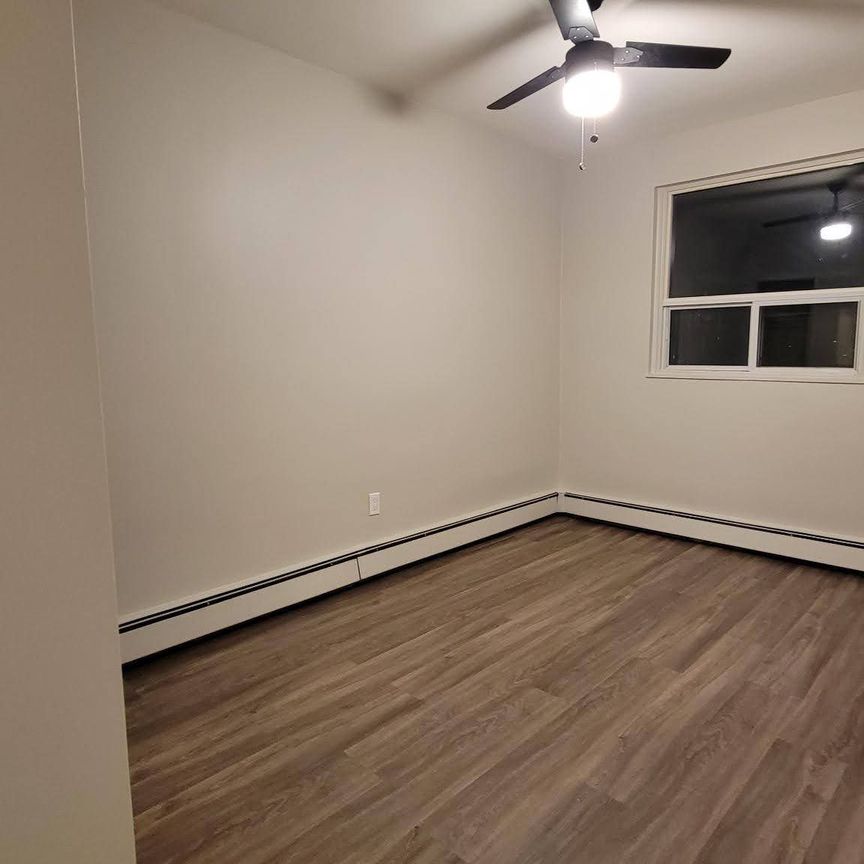 For Lease - 30 Summit Avenue Unit# 606, Hamilton, Ontario - Photo 1