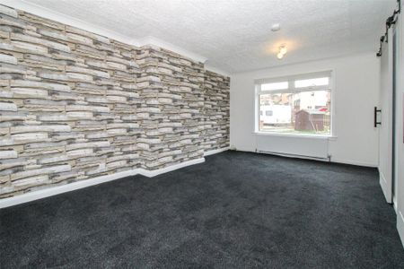 2 bedroom terraced house to rent - Photo 3