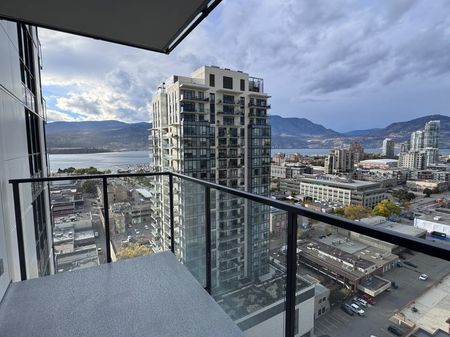 Bertram Tower: Executive 1 bed, 1 bath – 19th Floor - Photo 5