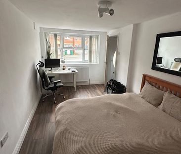 Room in a Shared House, Grenadier Drive, CV3 - Photo 1