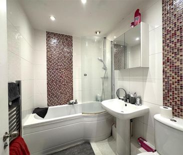 2 bedroom semi-detached house to rent - Photo 5