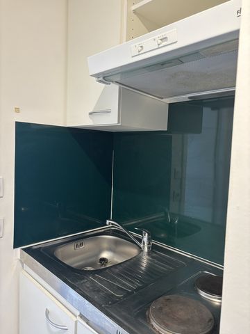 Location Appartement 1 pièce 19m² BORDEAUX 33000 - Photo 4