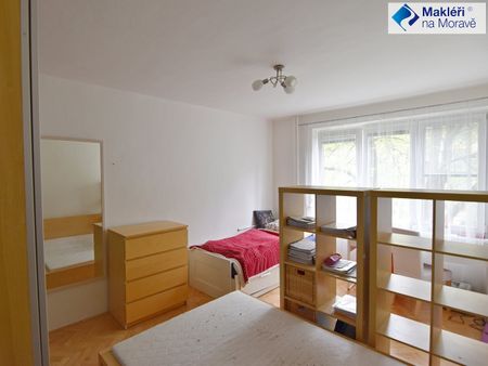 Pronájem bytu 2+1 64 m² - Fotografie 3