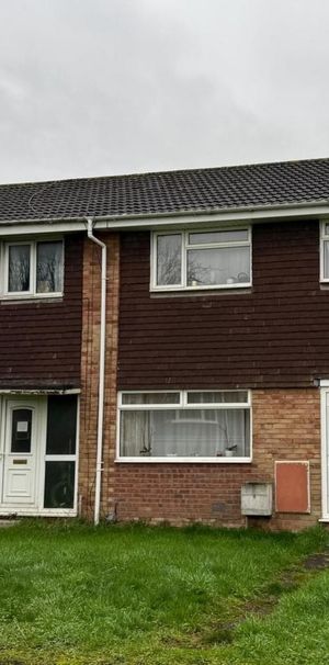 3 bedroom terraced house to rent - Photo 2