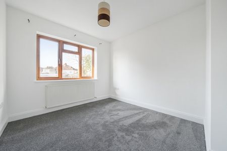 Flat to rent - Mayplace Road East, Bexleyheath, DA7 - Photo 3