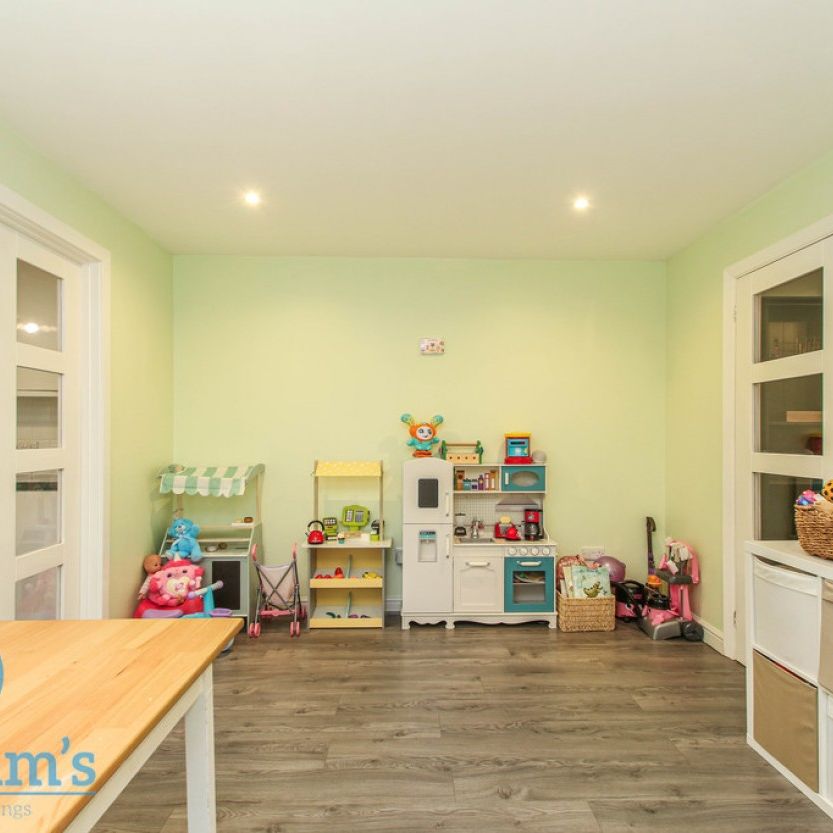 Bladon Road, Ruddington - Photo 1