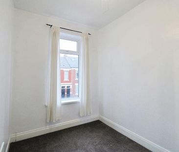 3 bed upper flat to rent in NE6 - Photo 2