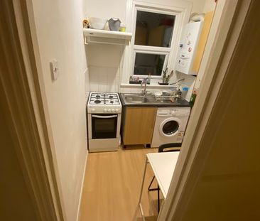 Room in a Shared Flat, Mattison Road, N4 - Photo 5