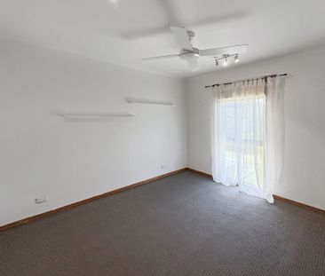 24 Holly Street, Golden Square - Photo 5